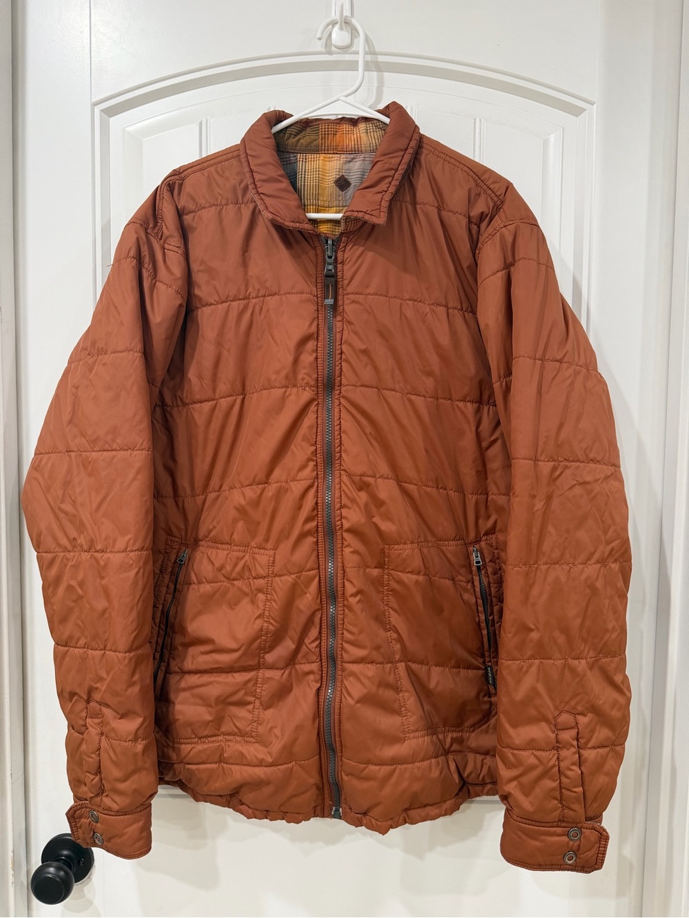 EUC Prana Men's Quilted Reversible Puffer Jacket in Rust